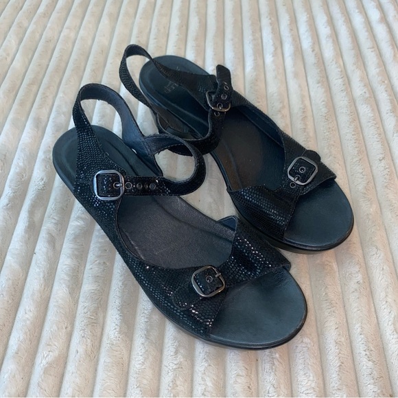 Dansko Black Buckle Sandals - Picture 1 of 7